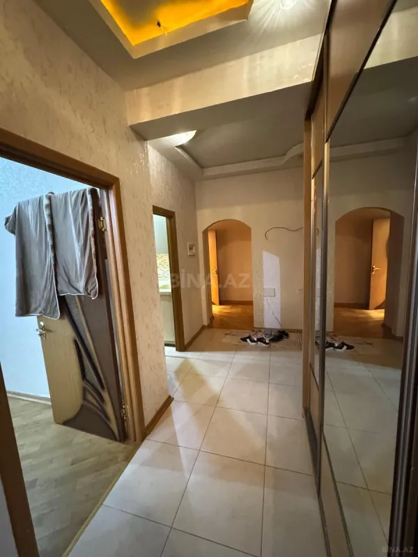 Kirayə verilir 2 otaqlı mənzil 97 m²