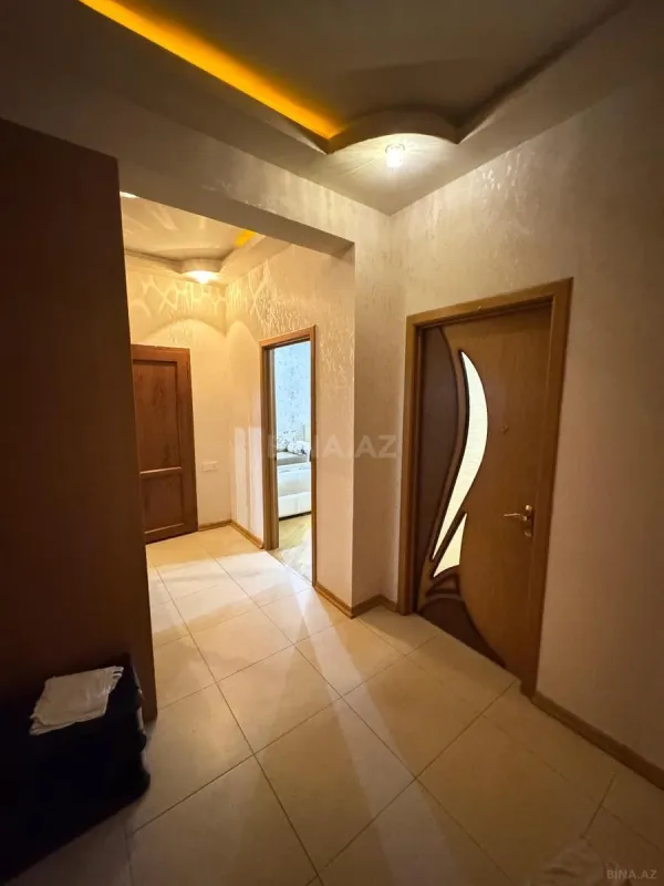 Kirayə verilir 2 otaqlı mənzil 97 m²