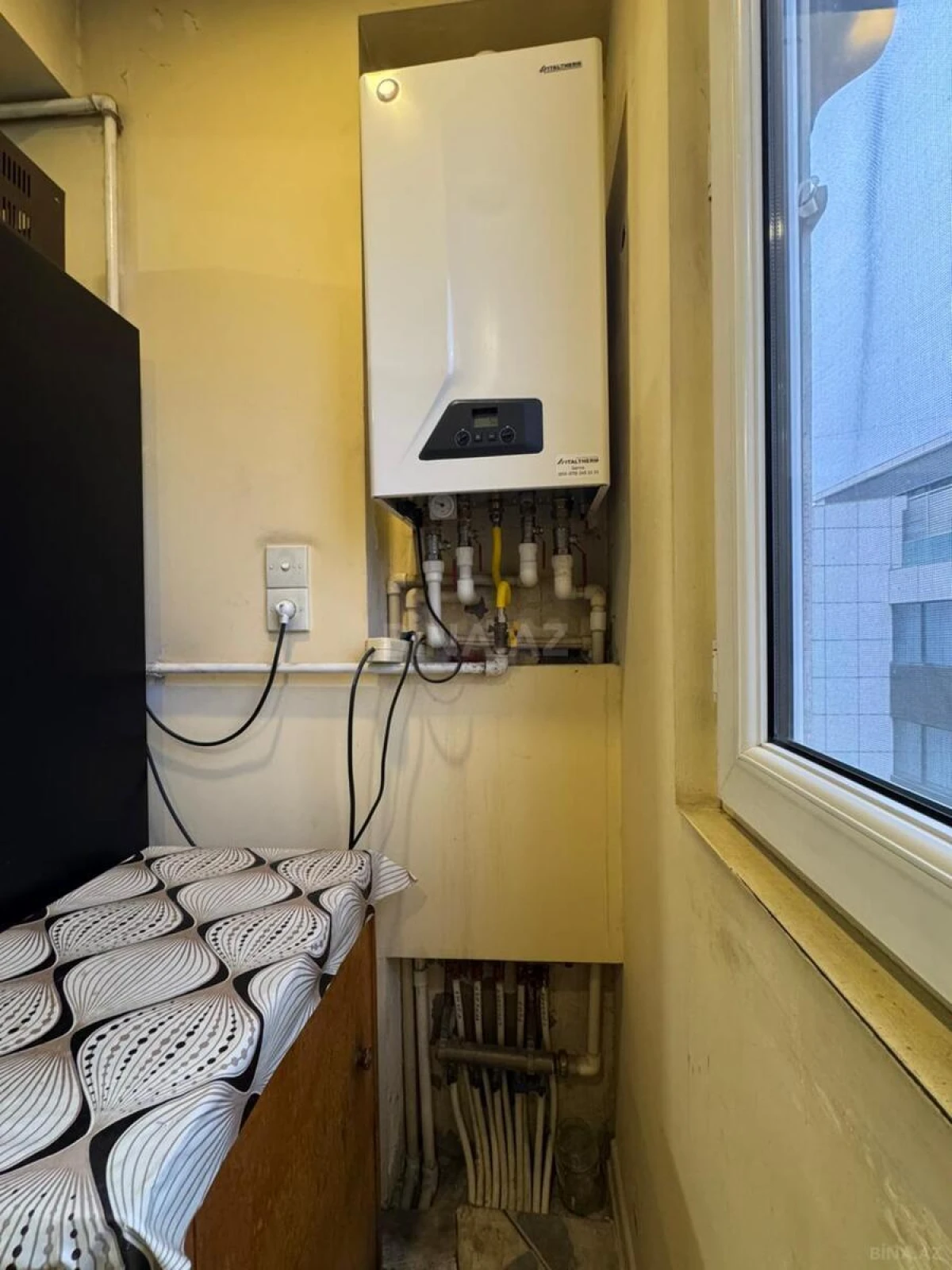 Satılır 2 otaqlı mənzil 65 m²