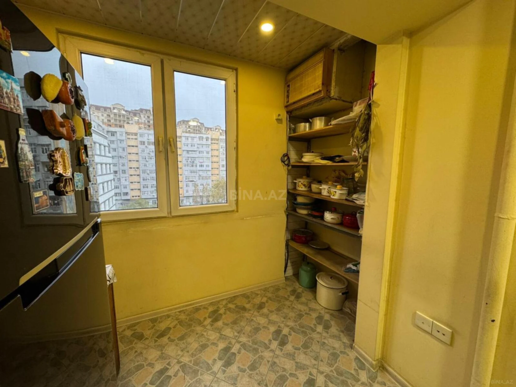Satılır 2 otaqlı mənzil 65 m²