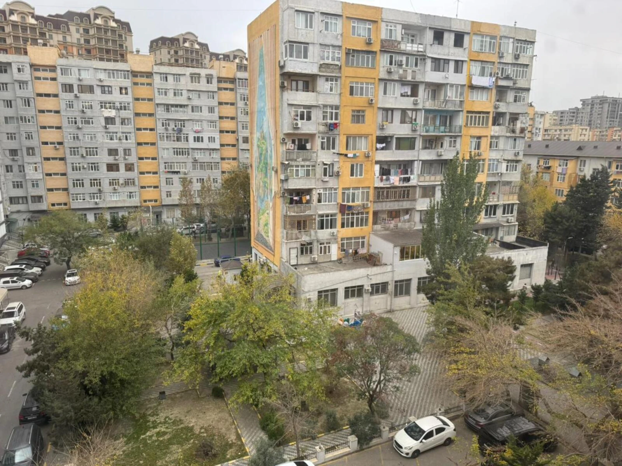 Satılır 2 otaqlı mənzil 65 m²