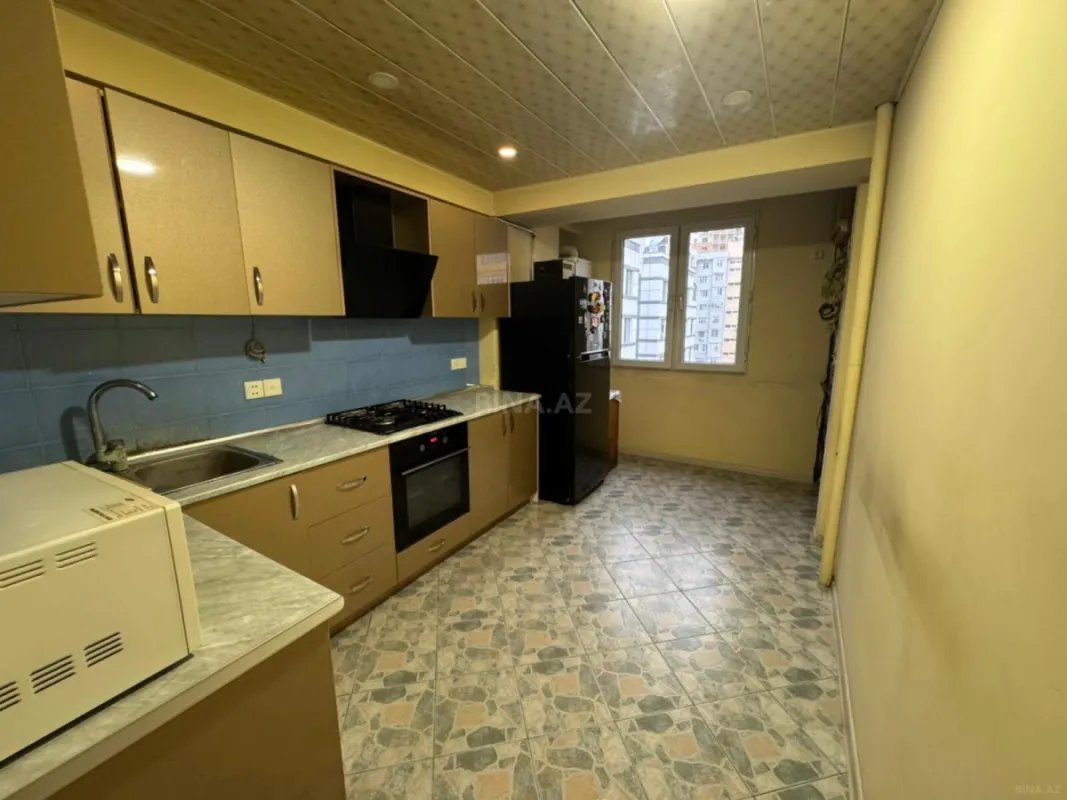Satılır 2 otaqlı mənzil 65 m²