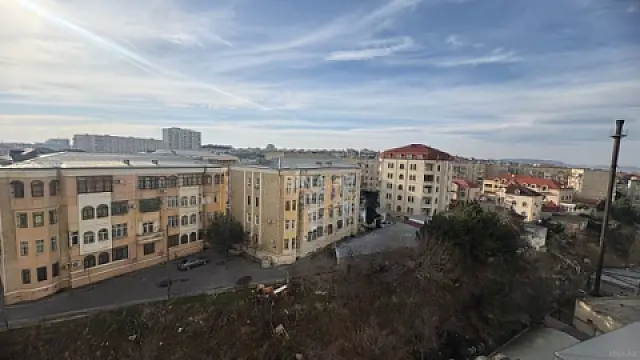 Satılır 2 otaqlı mənzil 52 m²