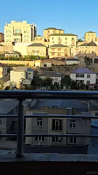 Satılır 2 otaqlı mənzil 52 m²