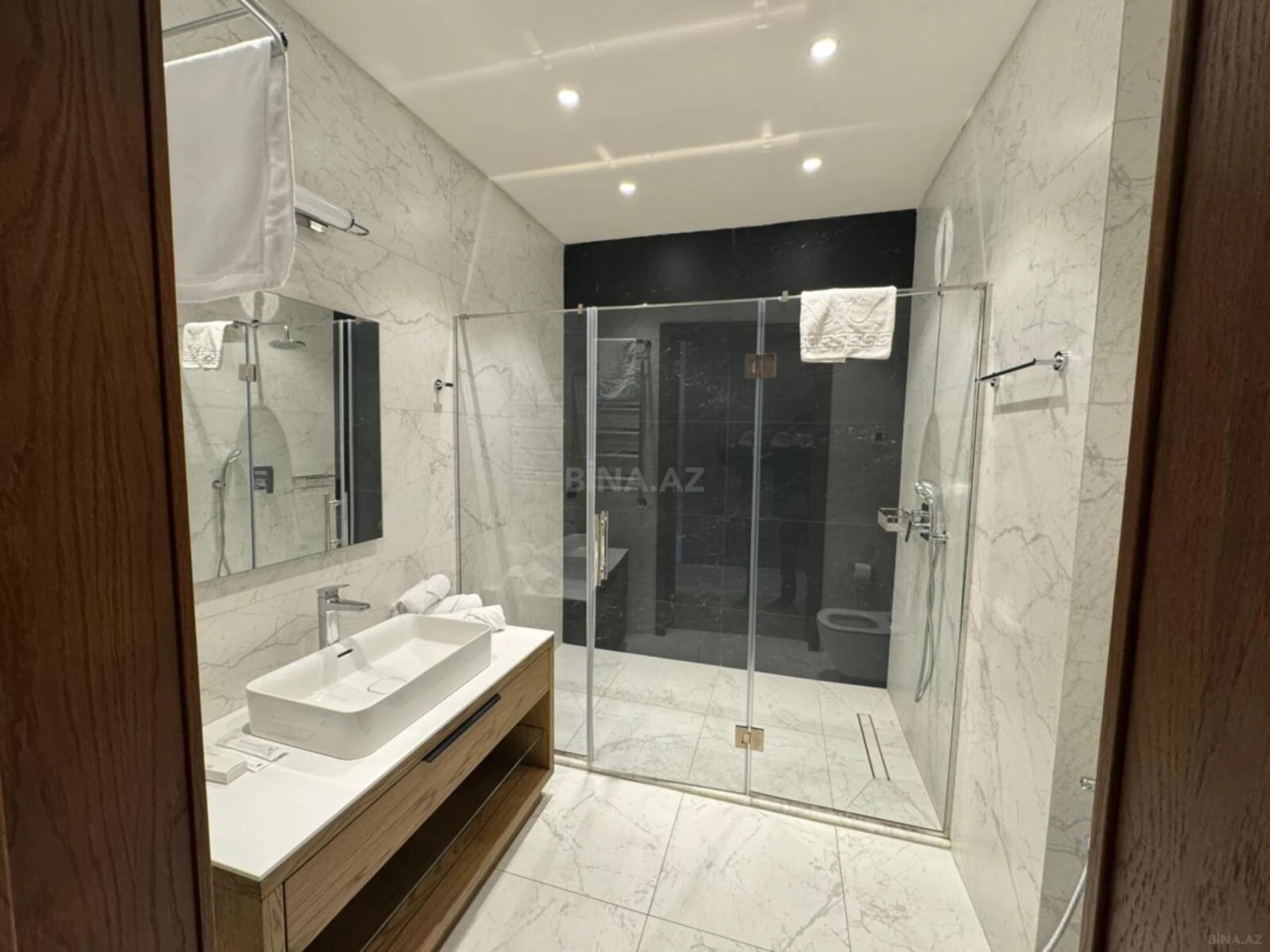 Kirayə verilir 1 otaqlı mənzil 60 m²