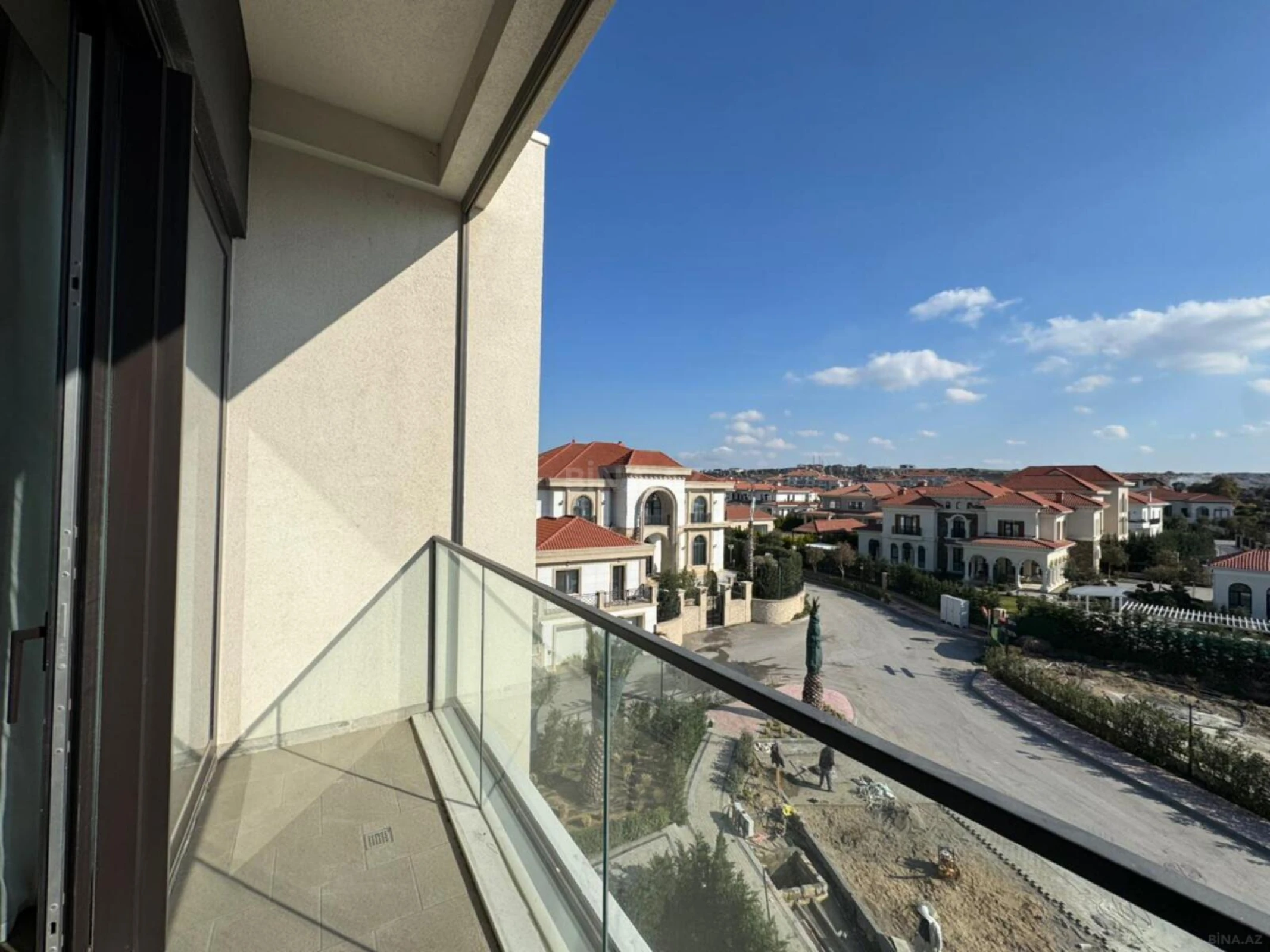 Kirayə verilir 1 otaqlı mənzil 60 m²