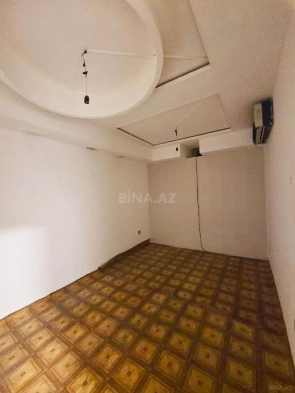 Satılır obyekt 77 m²
