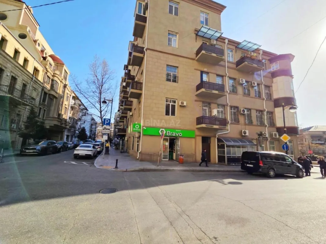 Satılır obyekt 77 m²