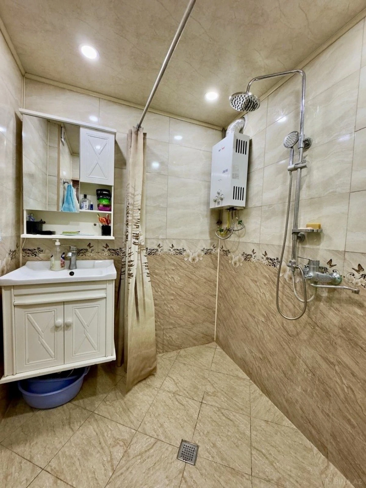 Satılır 3 otaqlı mənzil 60 m²
