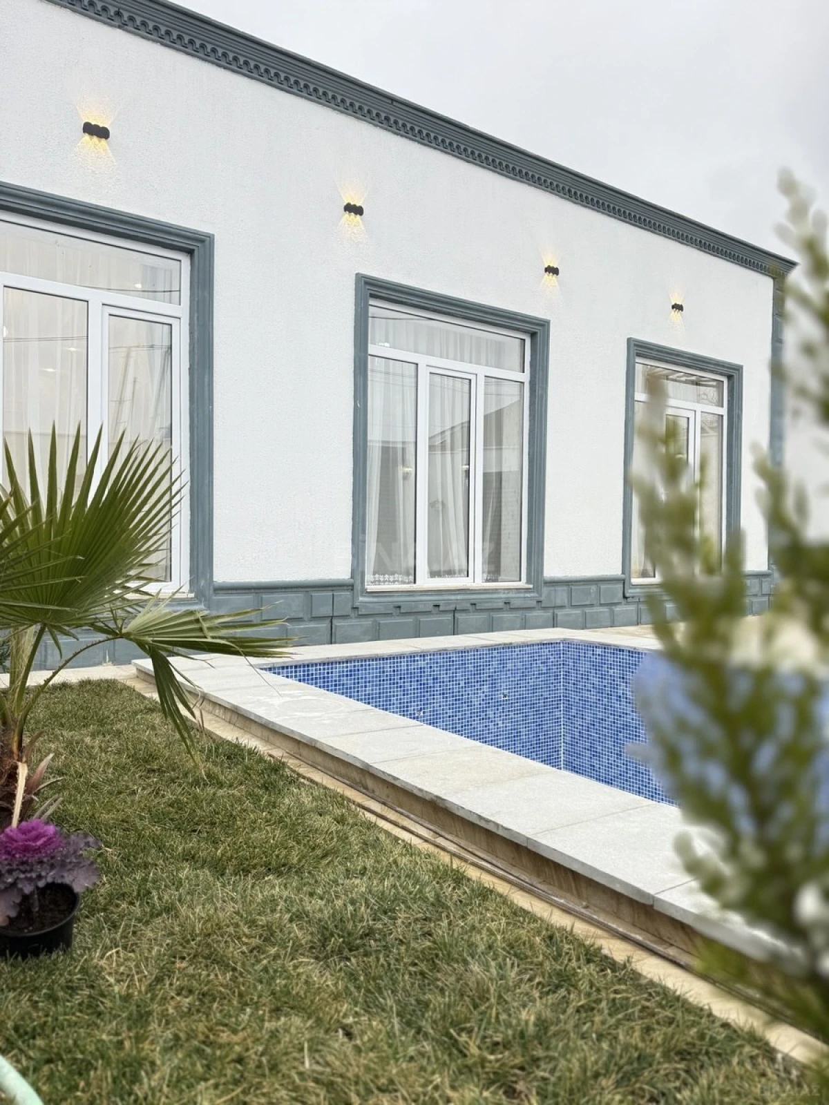 Satılır 4 otaqlı həyət evi 105 m²