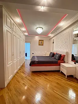 Satılır 2 otaqlı mənzil 101 m²