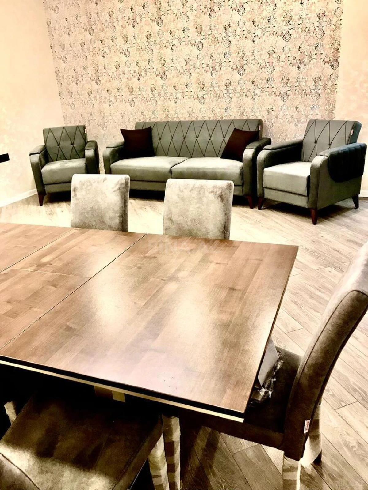 Kirayə verilir 3 otaqlı mənzil 110 m²