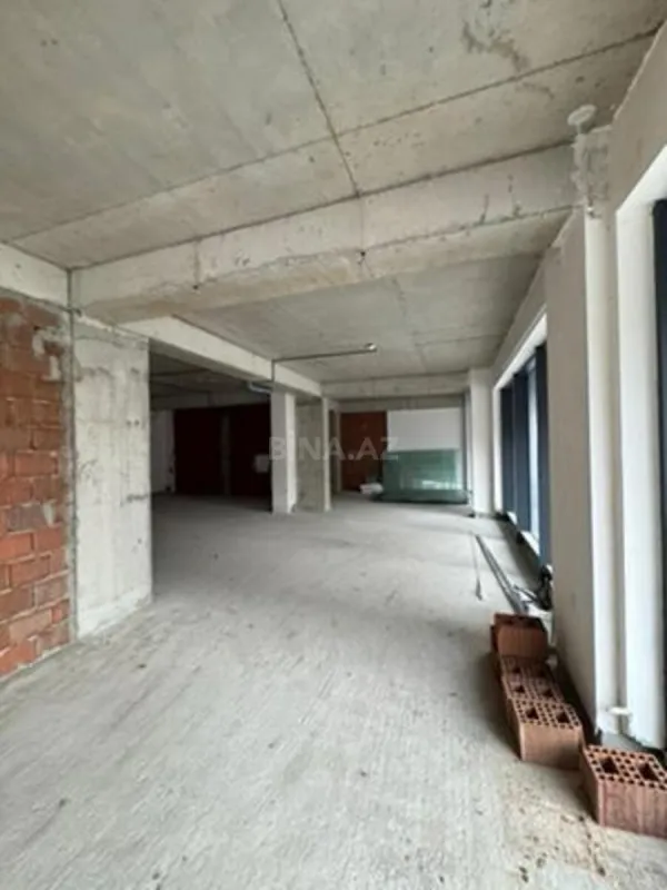 Satılır obyekt 130 m²