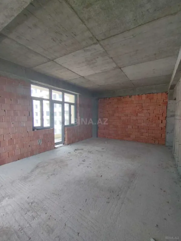Satılır 2 otaqlı mənzil 109 m²