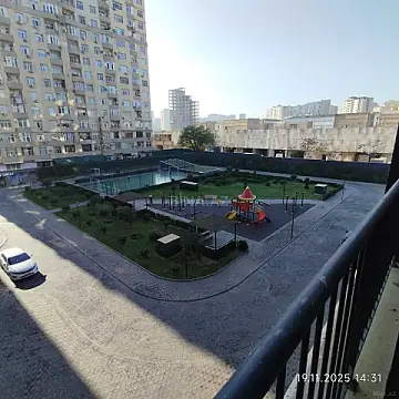 Satılır 2 otaqlı mənzil 109 m²