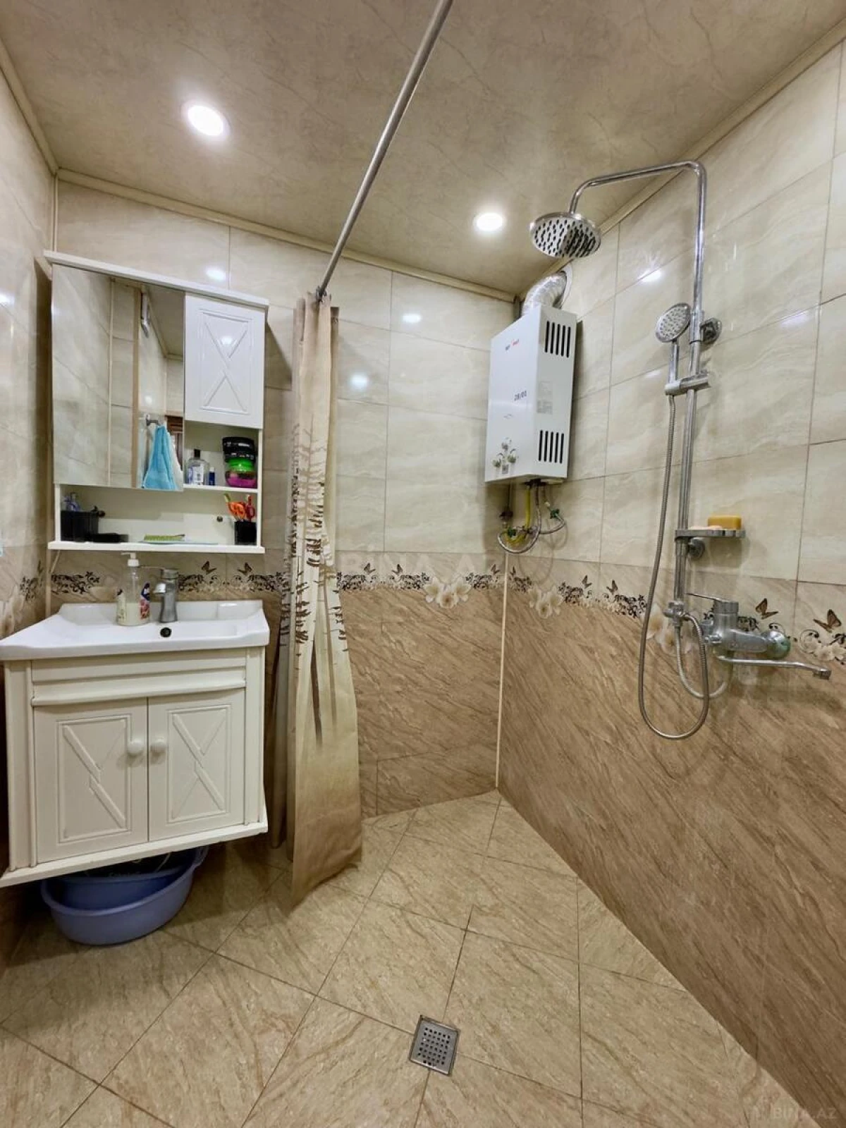 Satılır 3 otaqlı mənzil 65 m²