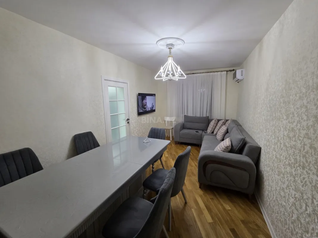 Satılır 2 otaqlı mənzil 65 m²