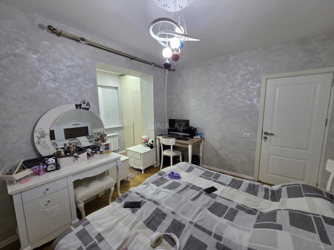 Satılır 2 otaqlı mənzil 65 m²