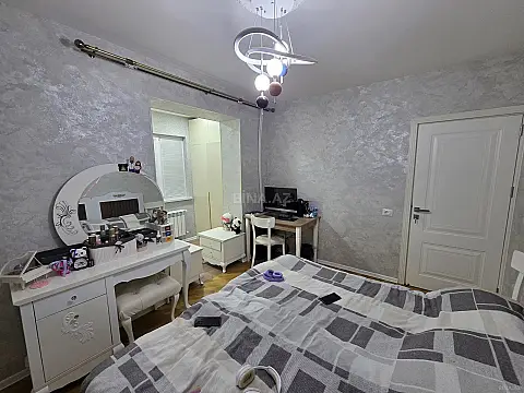 Satılır 2 otaqlı mənzil 65 m²