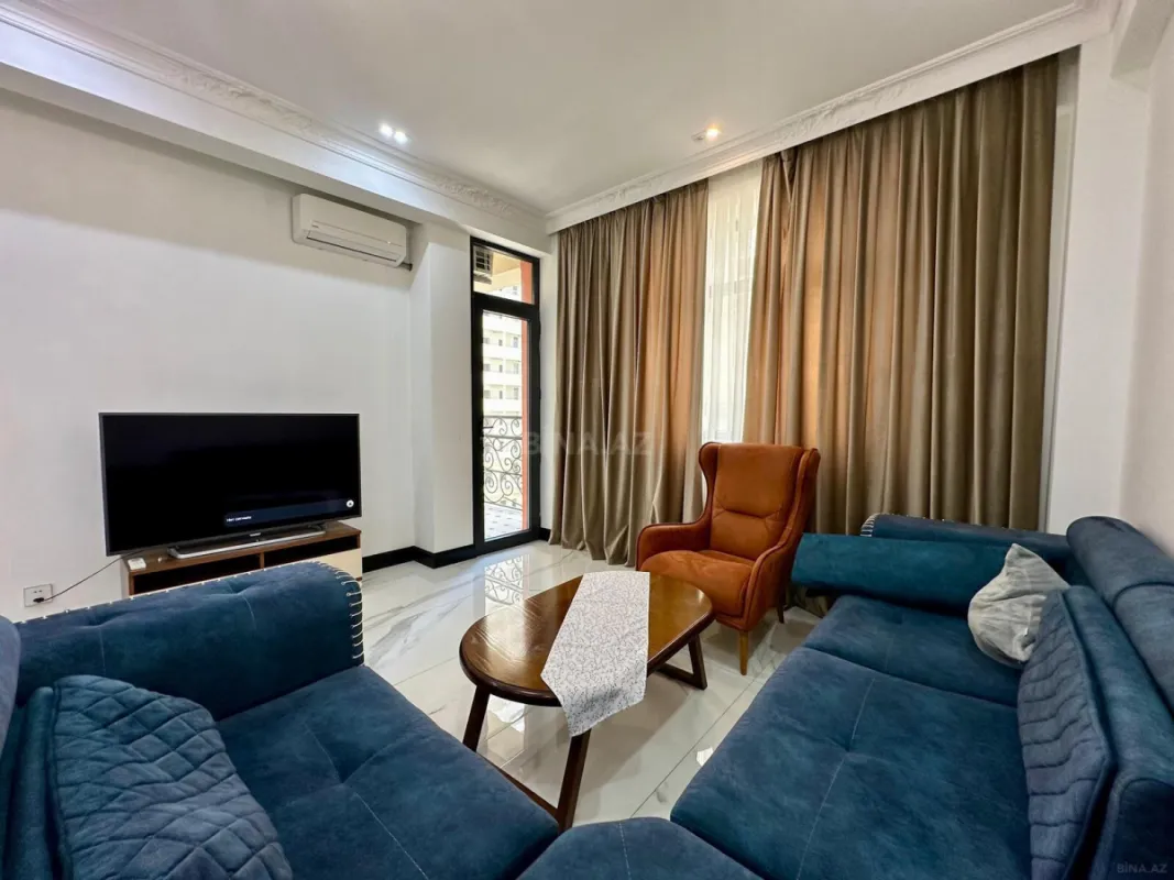 Kirayə verilir 2 otaqlı mənzil 90 m²