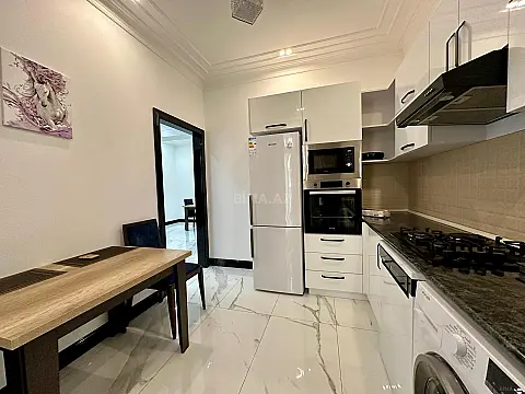 Kirayə verilir 2 otaqlı mənzil 90 m²