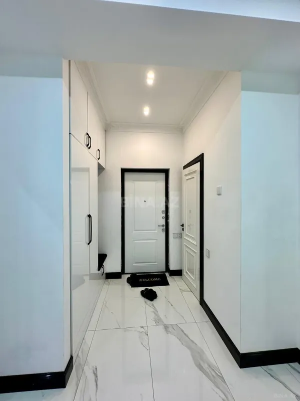 Kirayə verilir 2 otaqlı mənzil 90 m²