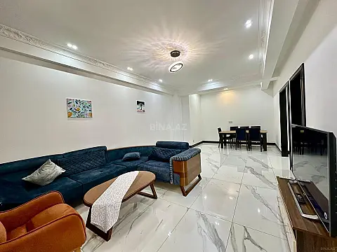 Kirayə verilir 2 otaqlı mənzil 90 m²