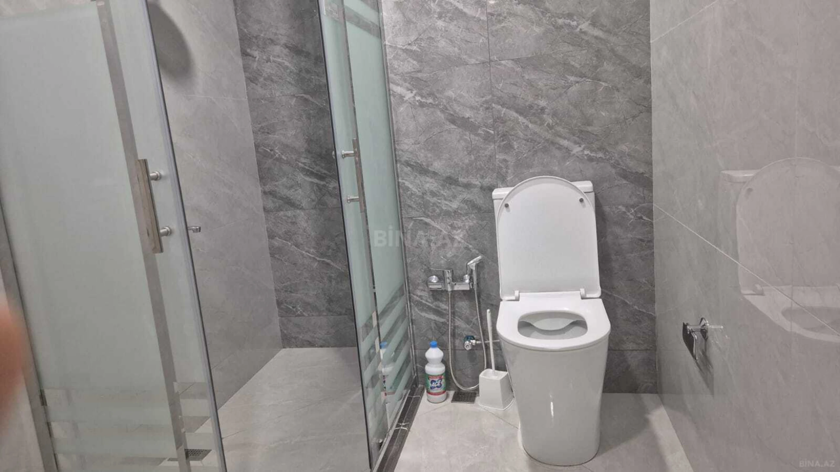 Kirayə verilir 2 otaqlı mənzil 80 m²