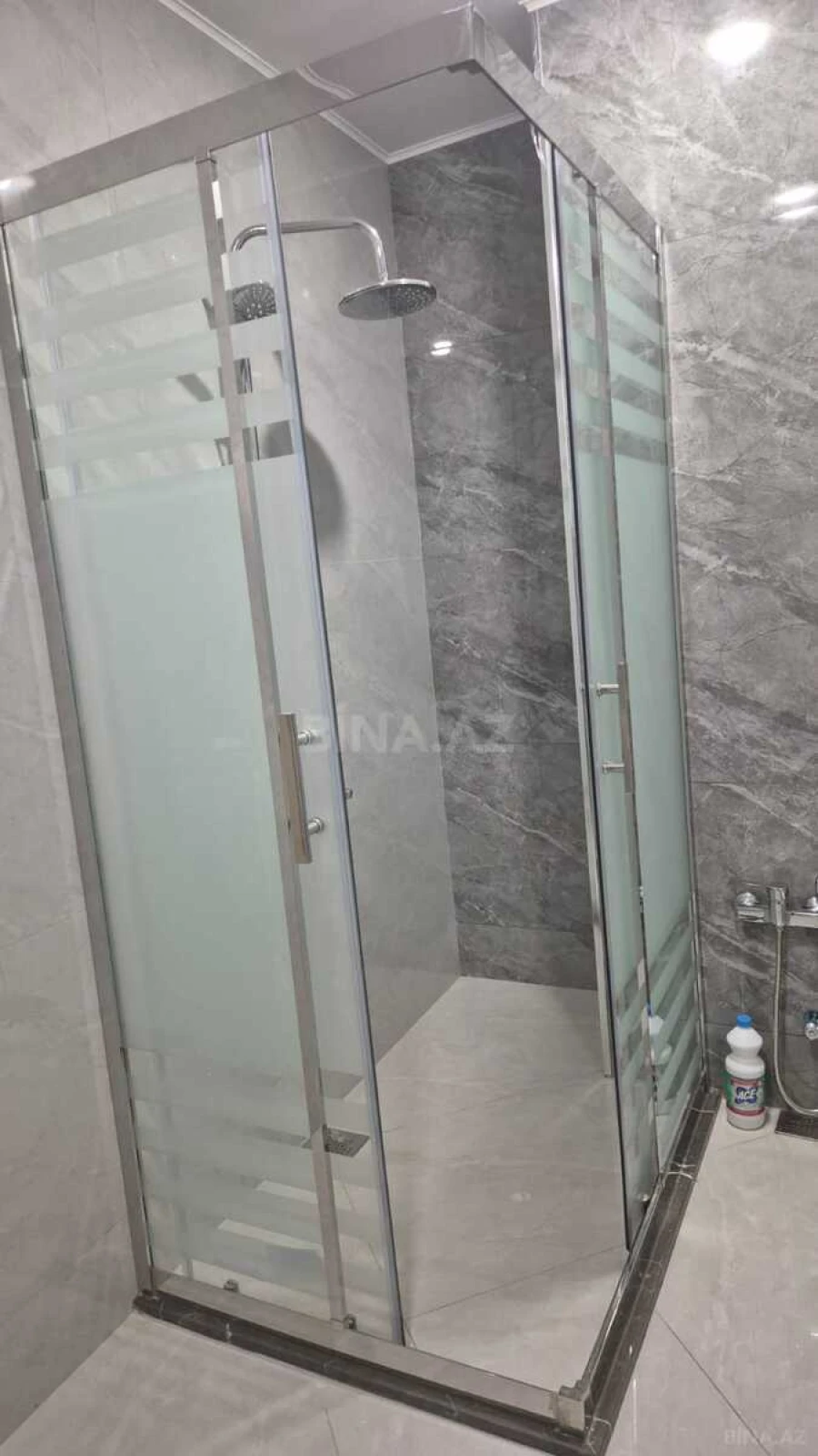 Kirayə verilir 2 otaqlı mənzil 80 m²
