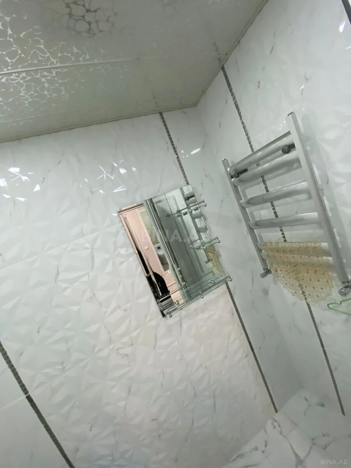 Kirayə verilir 2 otaqlı mənzil 77 m²