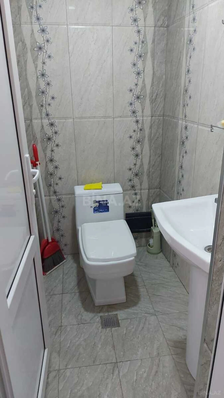 Kirayə verilir 2 otaqlı mənzil 77 m²