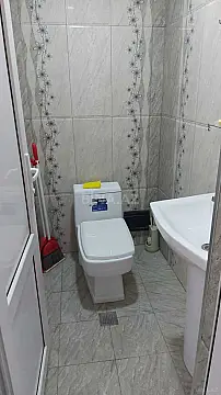 Kirayə verilir 2 otaqlı mənzil 77 m²