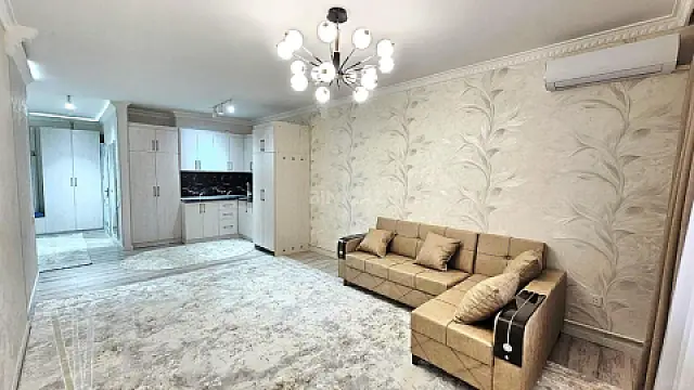 Satılır 3 otaqlı mənzil 82 m²