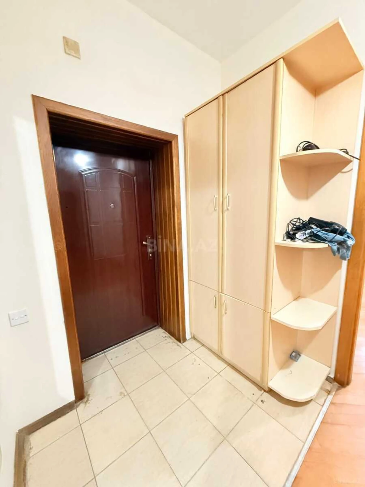 Kirayə verilir 3 otaqlı mənzil 150 m²