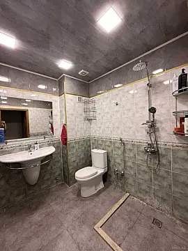 Kirayə verilir 3 otaqlı mənzil 150 m²