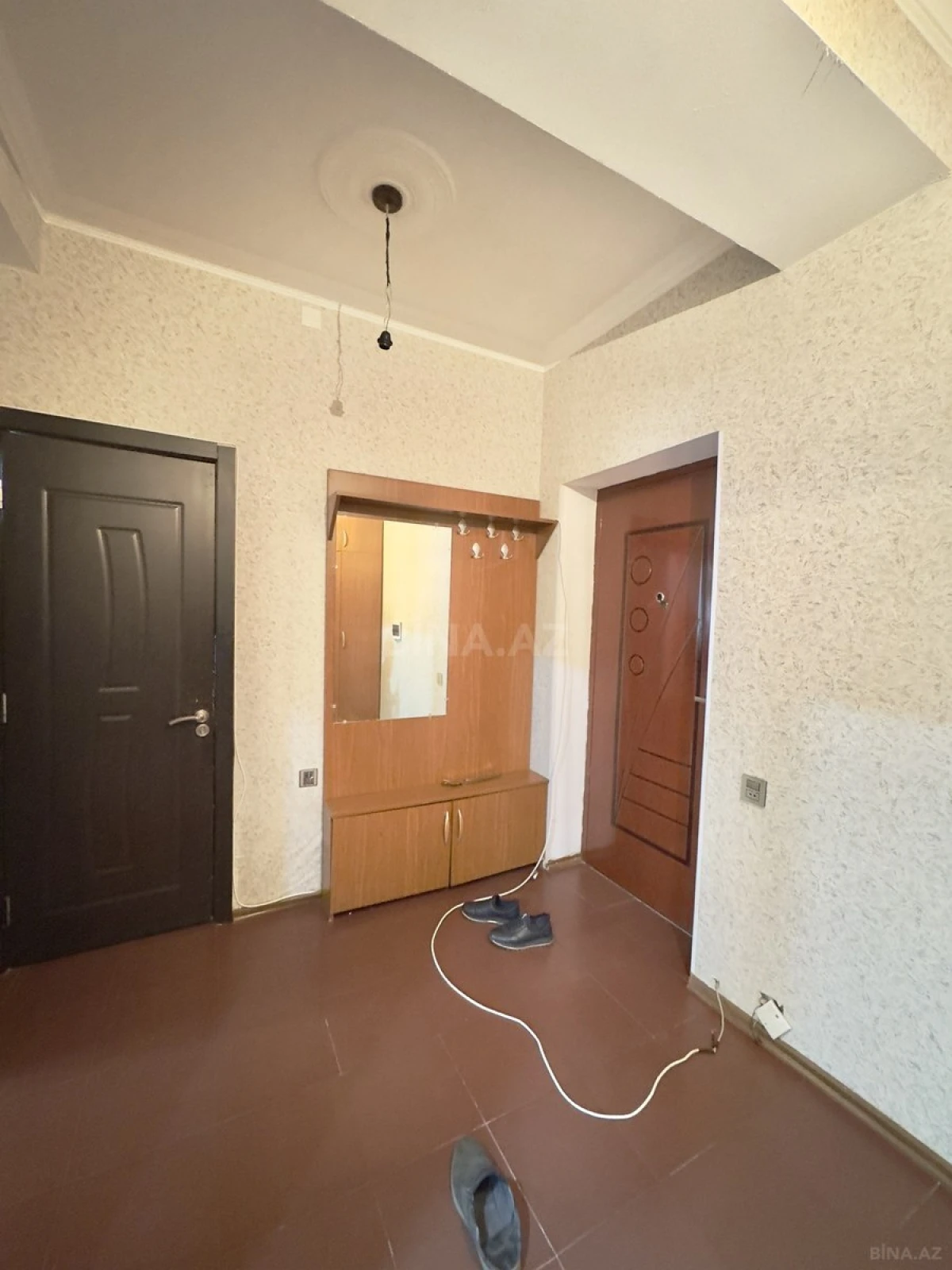 Kirayə verilir 2 otaqlı mənzil 75 m²