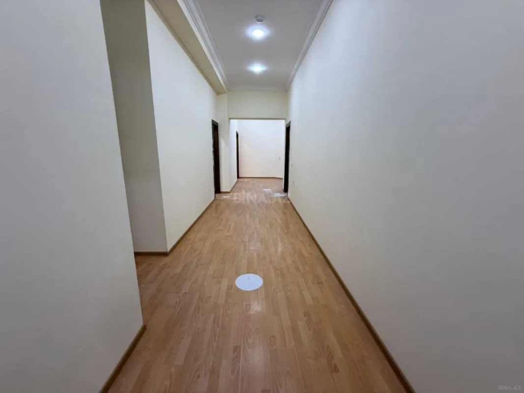 Kirayə verilir 5 otaqlı ofis 250 m²