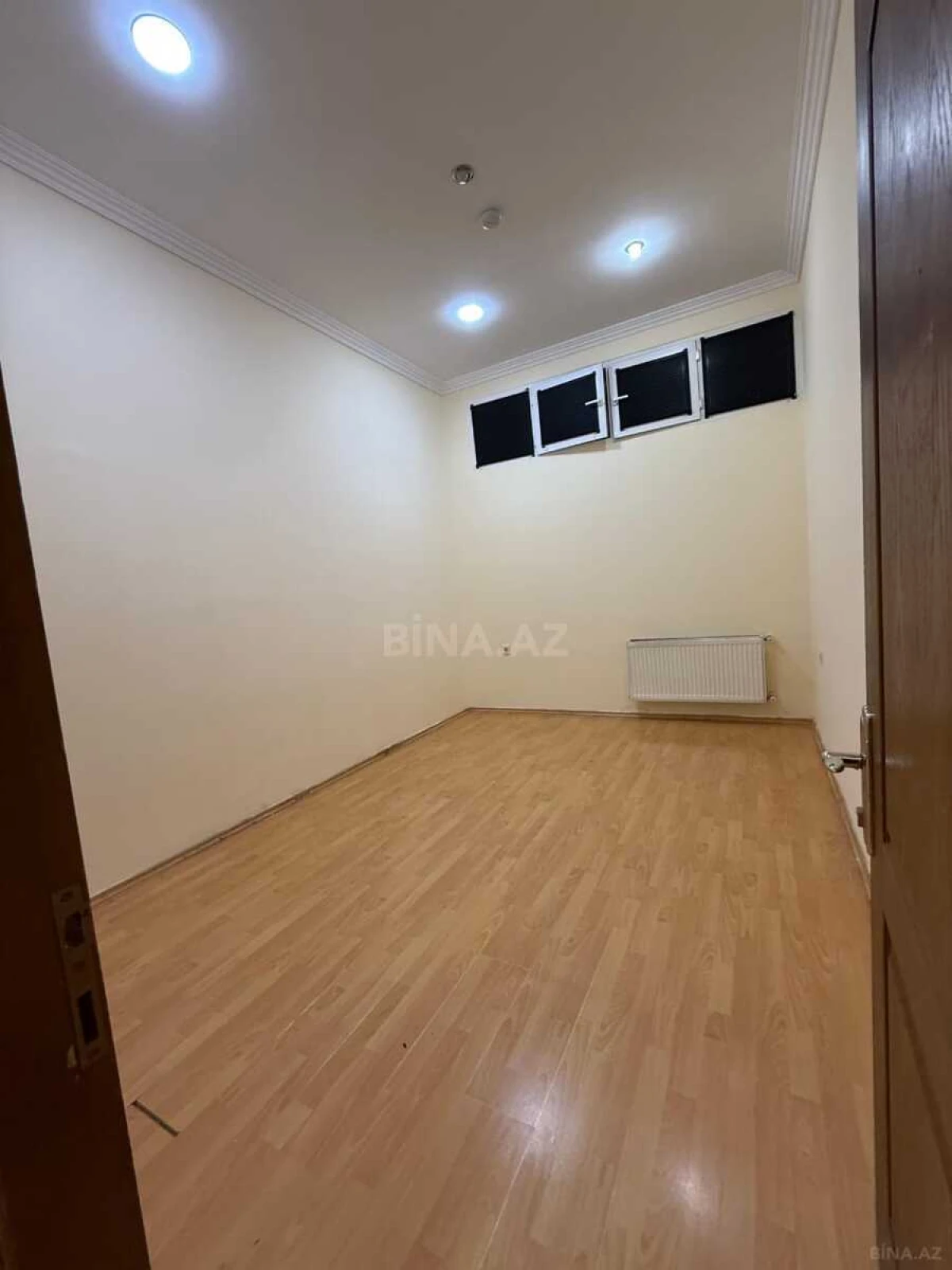 Kirayə verilir 5 otaqlı ofis 250 m²