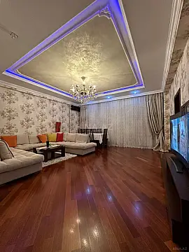 Satılır 2 otaqlı mənzil 121 m² — Bakı, İnşaatçılar 2 otaq 121.00 m²