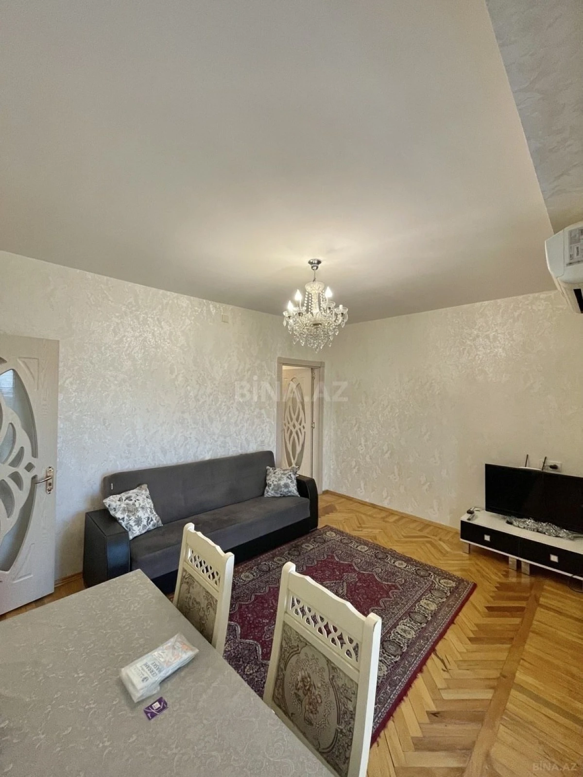 Satılır 2 otaqlı mənzil 60 m²