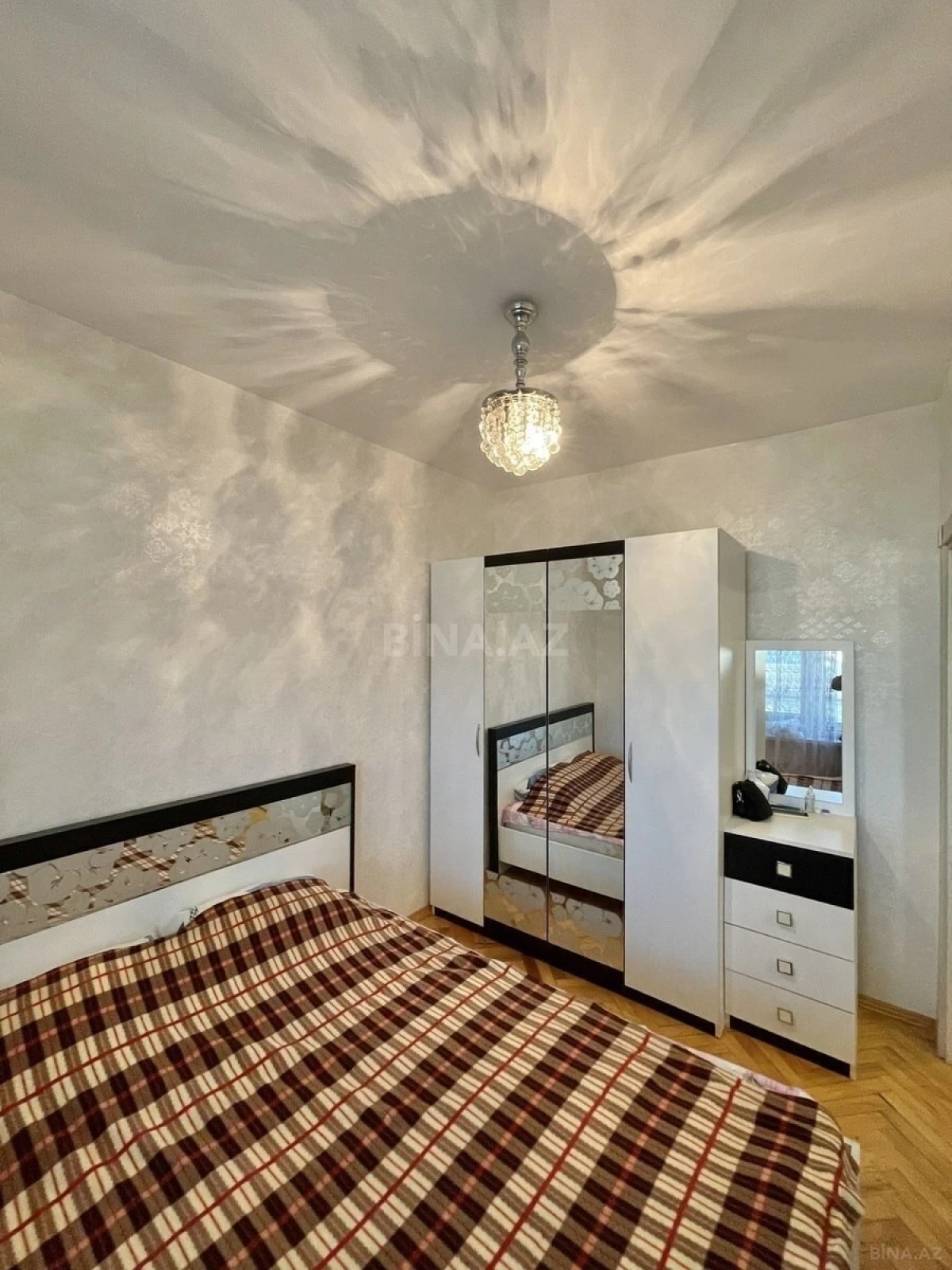 Satılır 2 otaqlı mənzil 60 m²