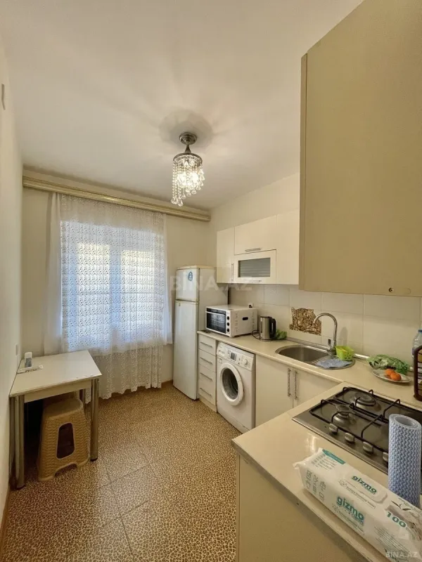 Satılır 2 otaqlı mənzil 60 m²