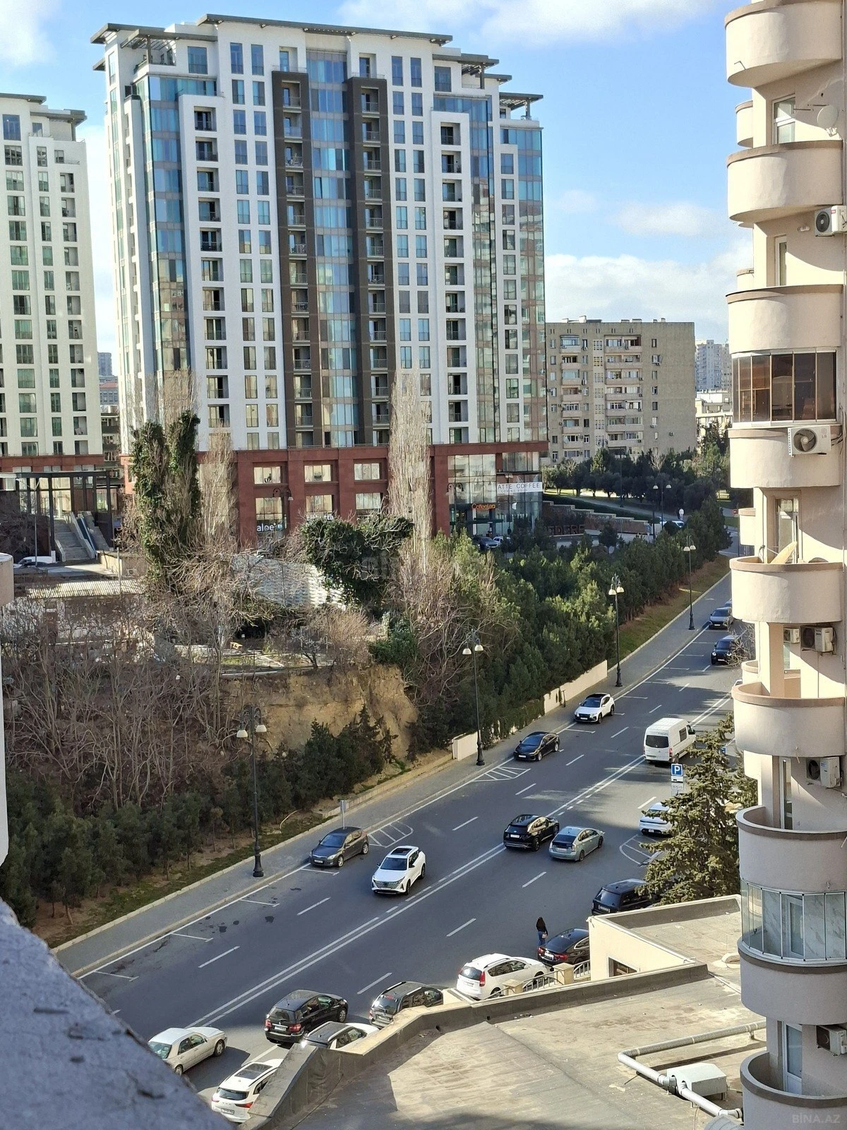 Kirayə verilir 2 otaqlı mənzil 75 m²