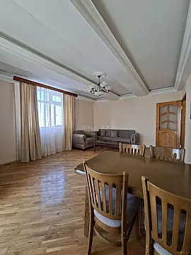 Kirayə verilir 2 otaqlı mənzil 75 m²