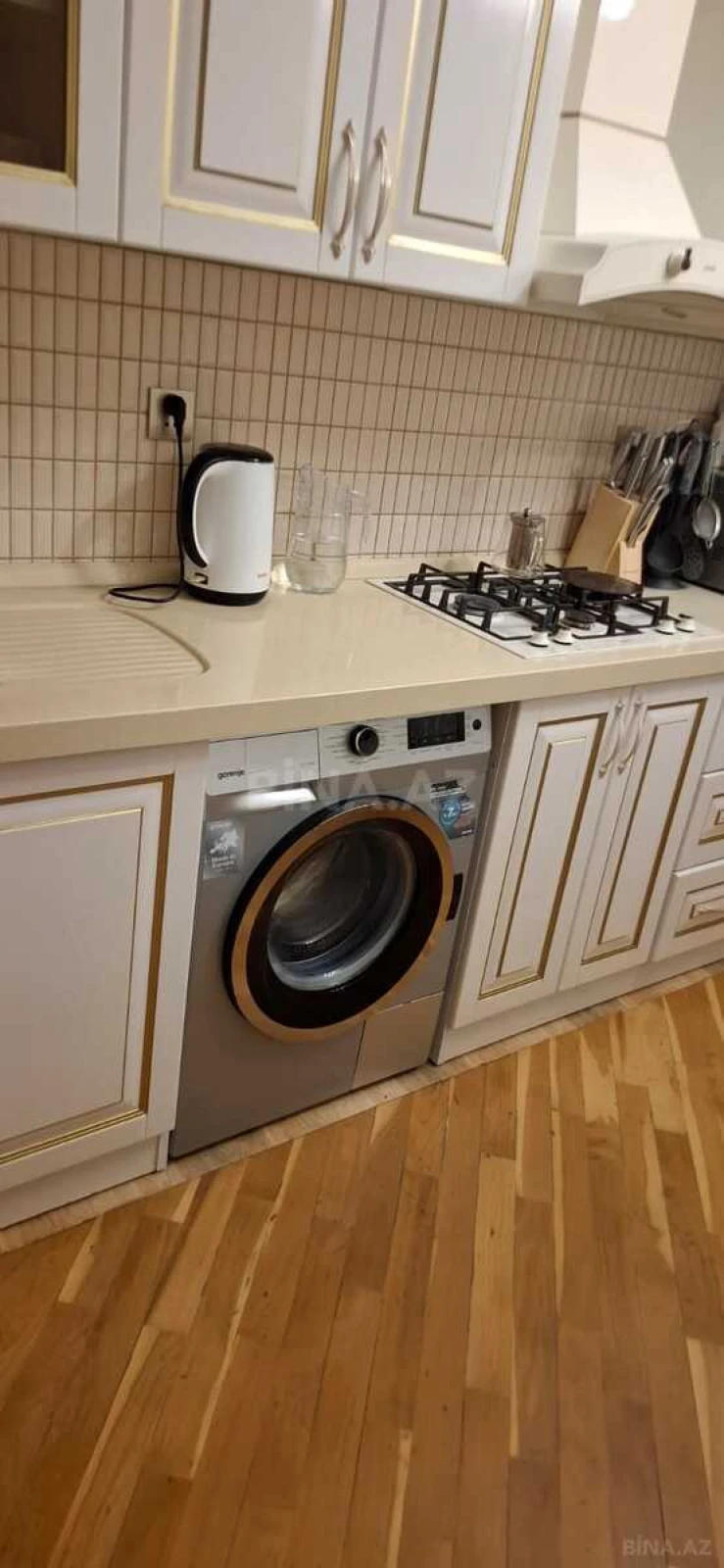 Kirayə verilir 3 otaqlı mənzil 115 m²