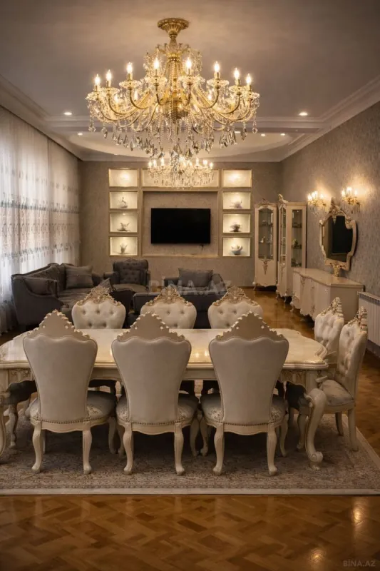 Satılır 9 otaqlı həyət evi 350 m²