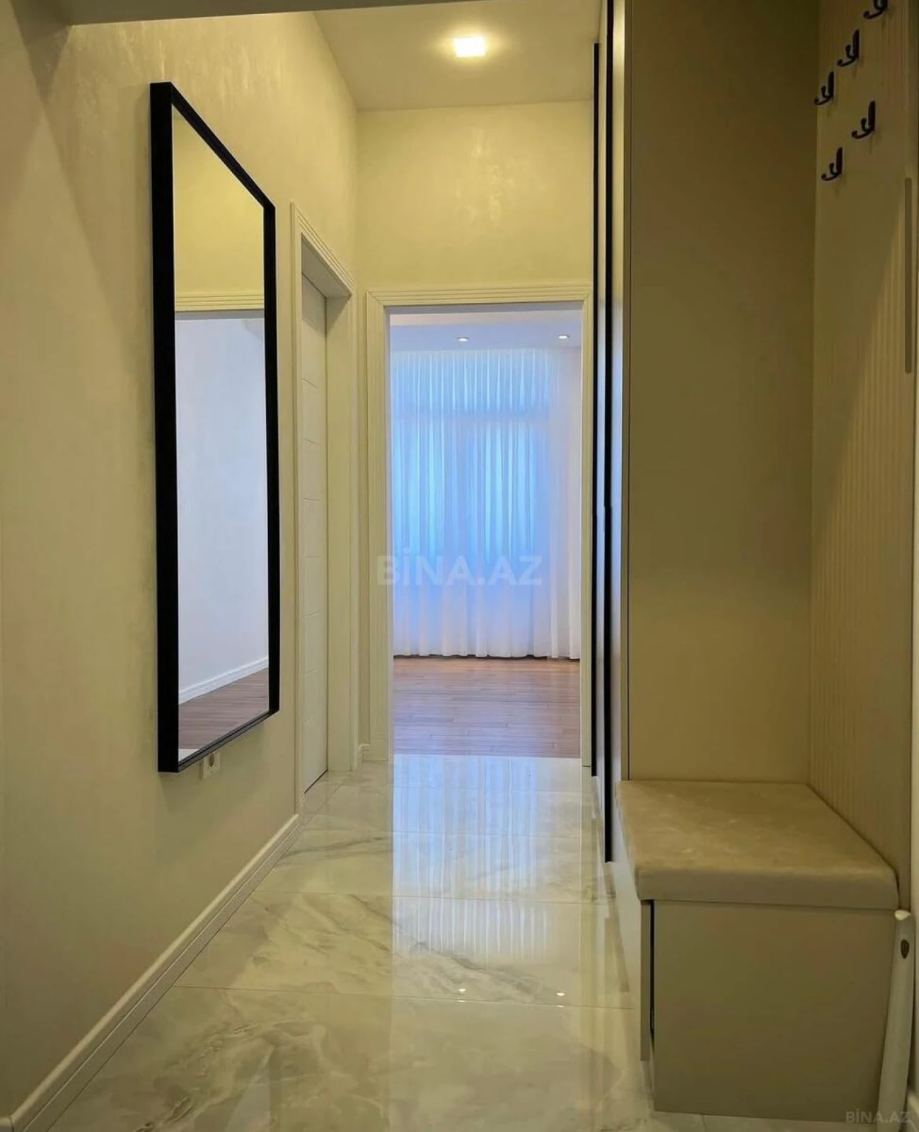 Kirayə verilir 2 otaqlı mənzil 78 m²