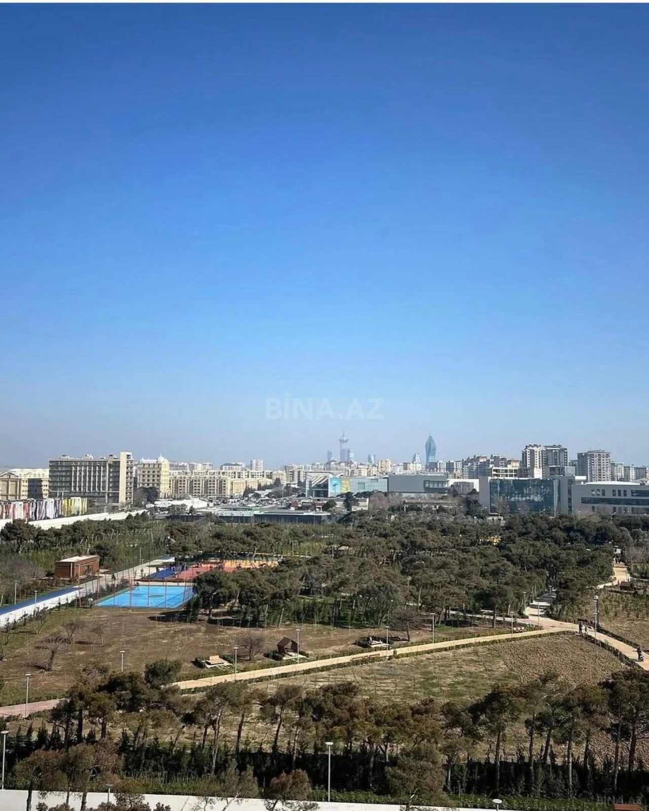 Kirayə verilir 2 otaqlı mənzil 78 m²