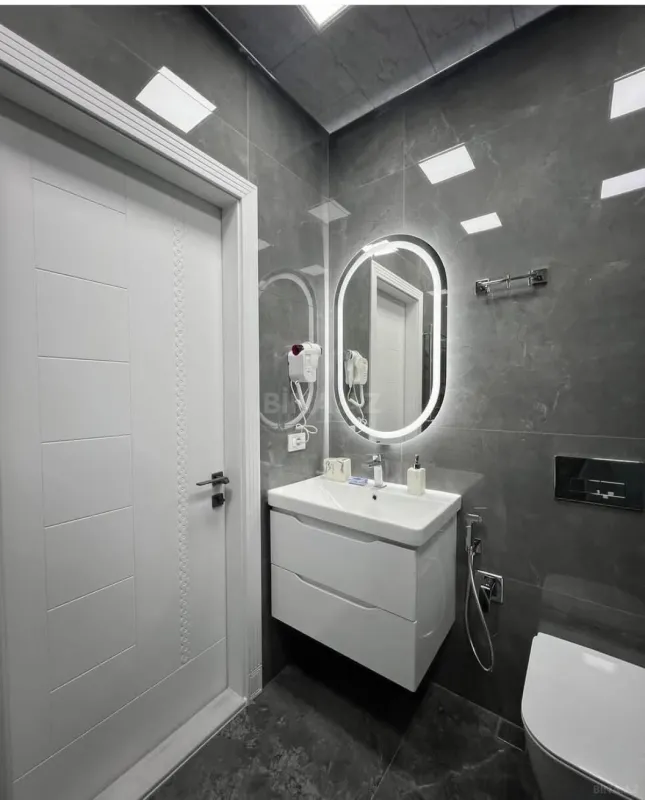 Kirayə verilir 2 otaqlı mənzil 78 m²