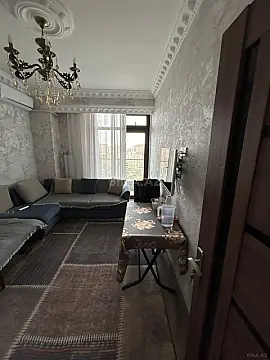 Kirayə verilir 2 otaqlı mənzil 66 m²